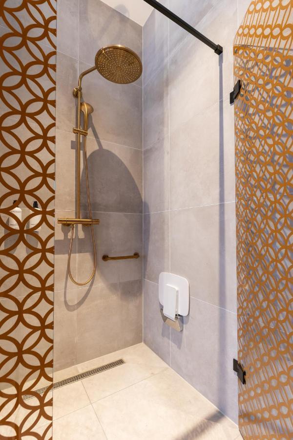 Vie Via - Your Hotel